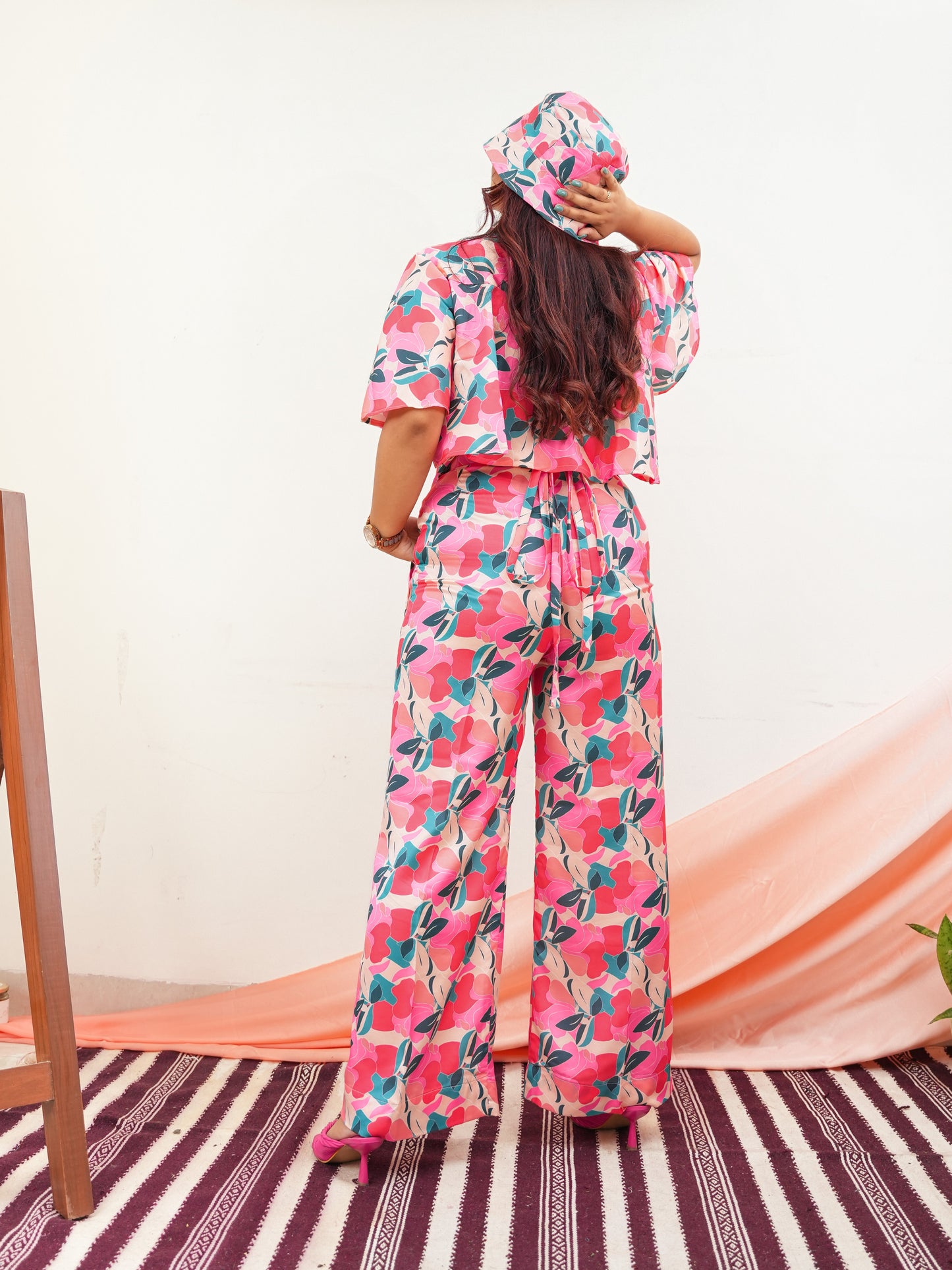 Floral wide legged pants